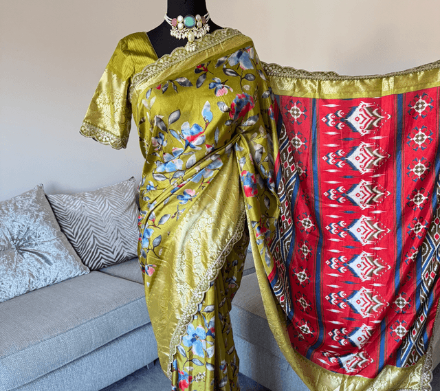 Crepe scallop border dola silk saree with stiched blouse
