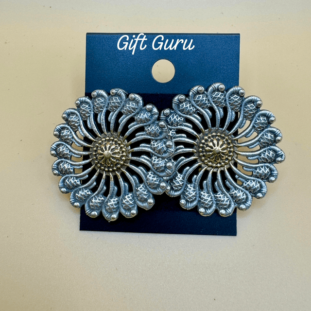 Dual tone oxidised studs 